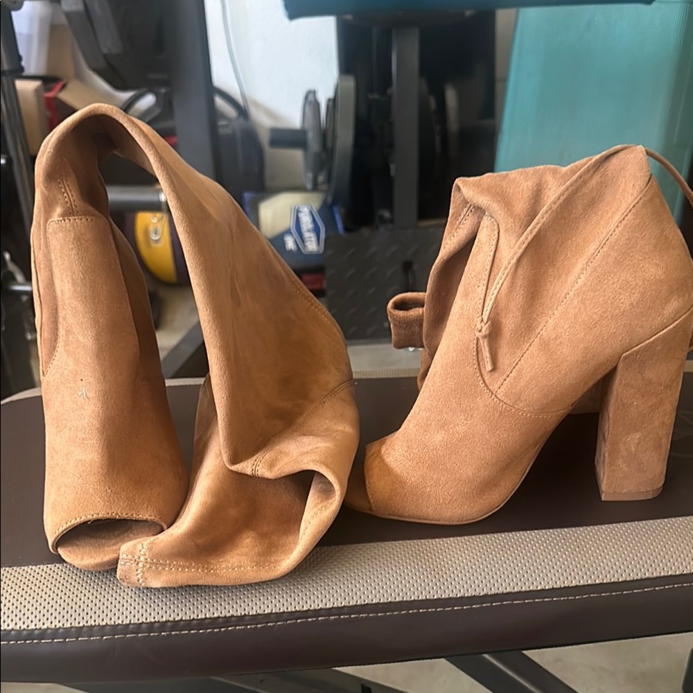 Women's Tan Suede Ankle Boots